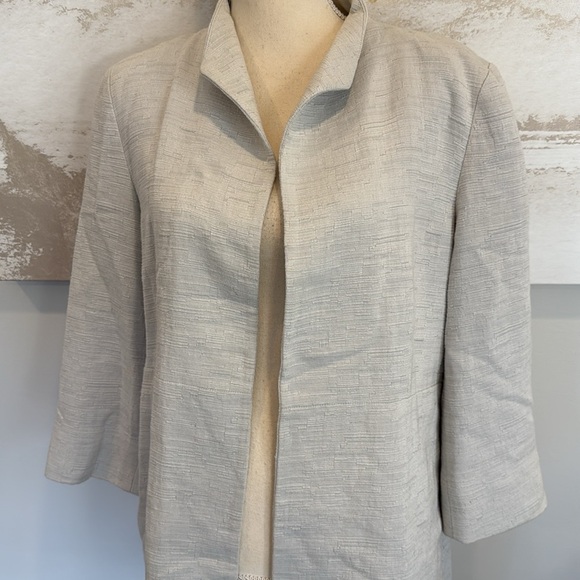 Eileen Fisher Elegant Gray Women's Coat size Large - Picture 2 of 7